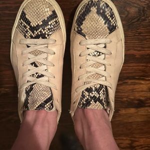 Veronica Beard Sneakers